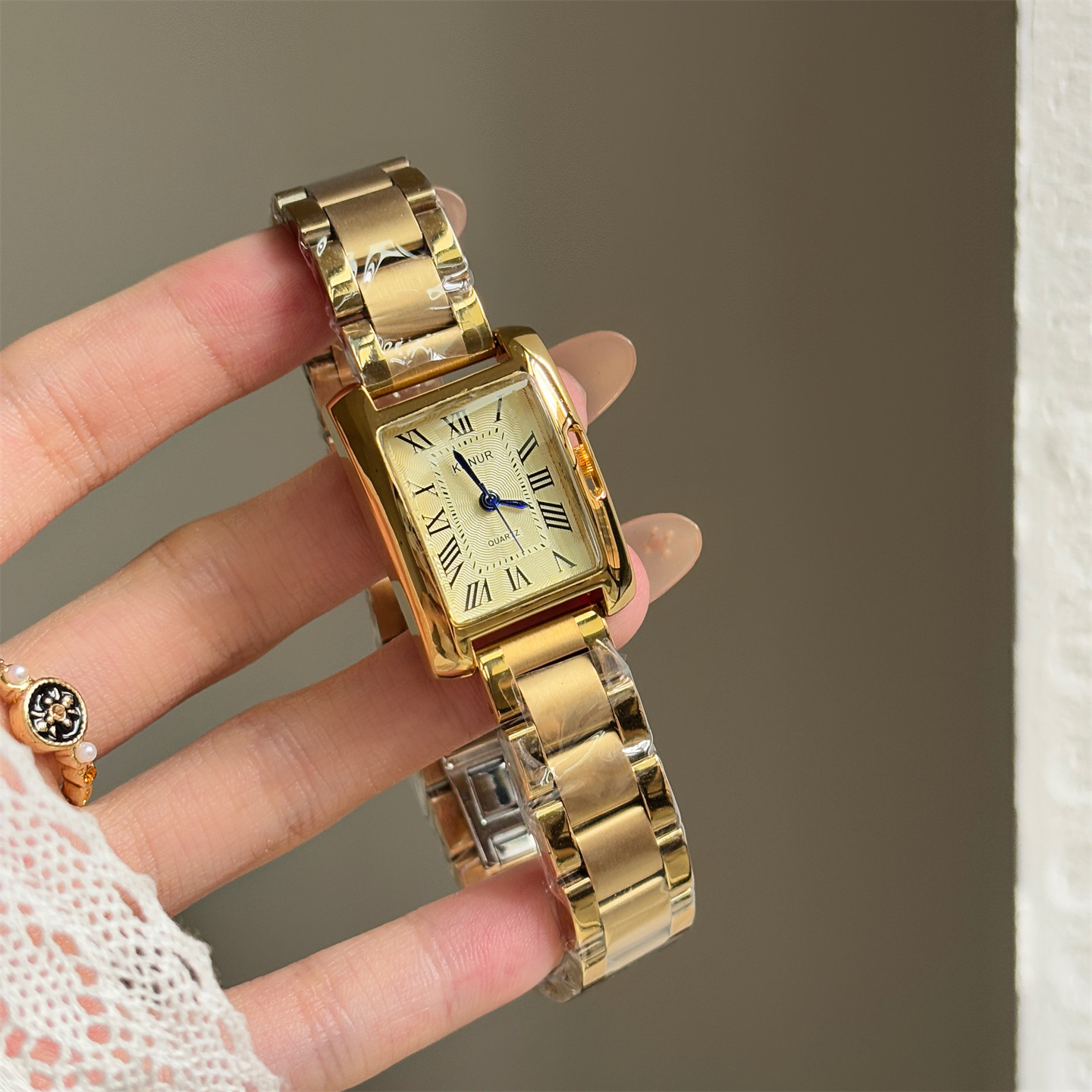 Retro watch for women, Roman r - Mystery Jewelry Jar Watches ulasan dan harga