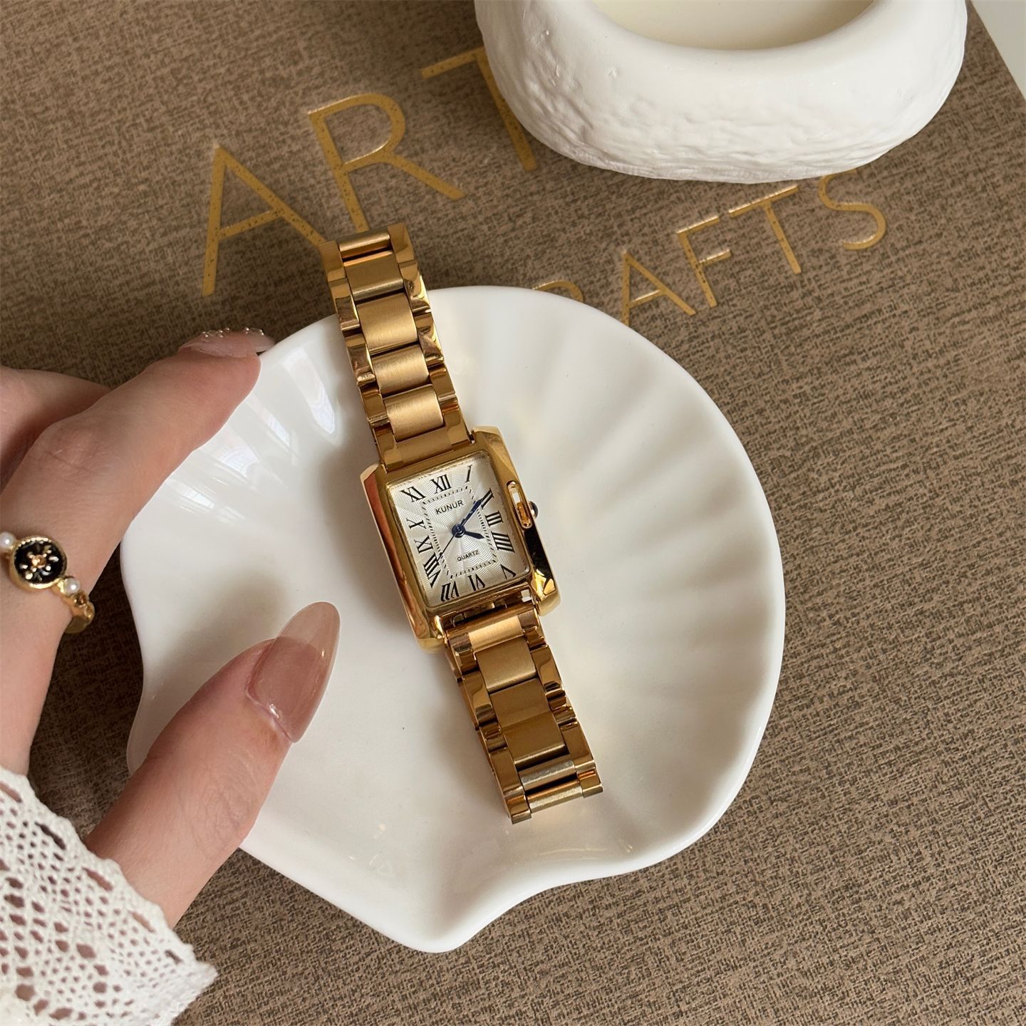 Retro watch for women, Roman r - Mystery Jewelry Jar Watches ulasan dan harga